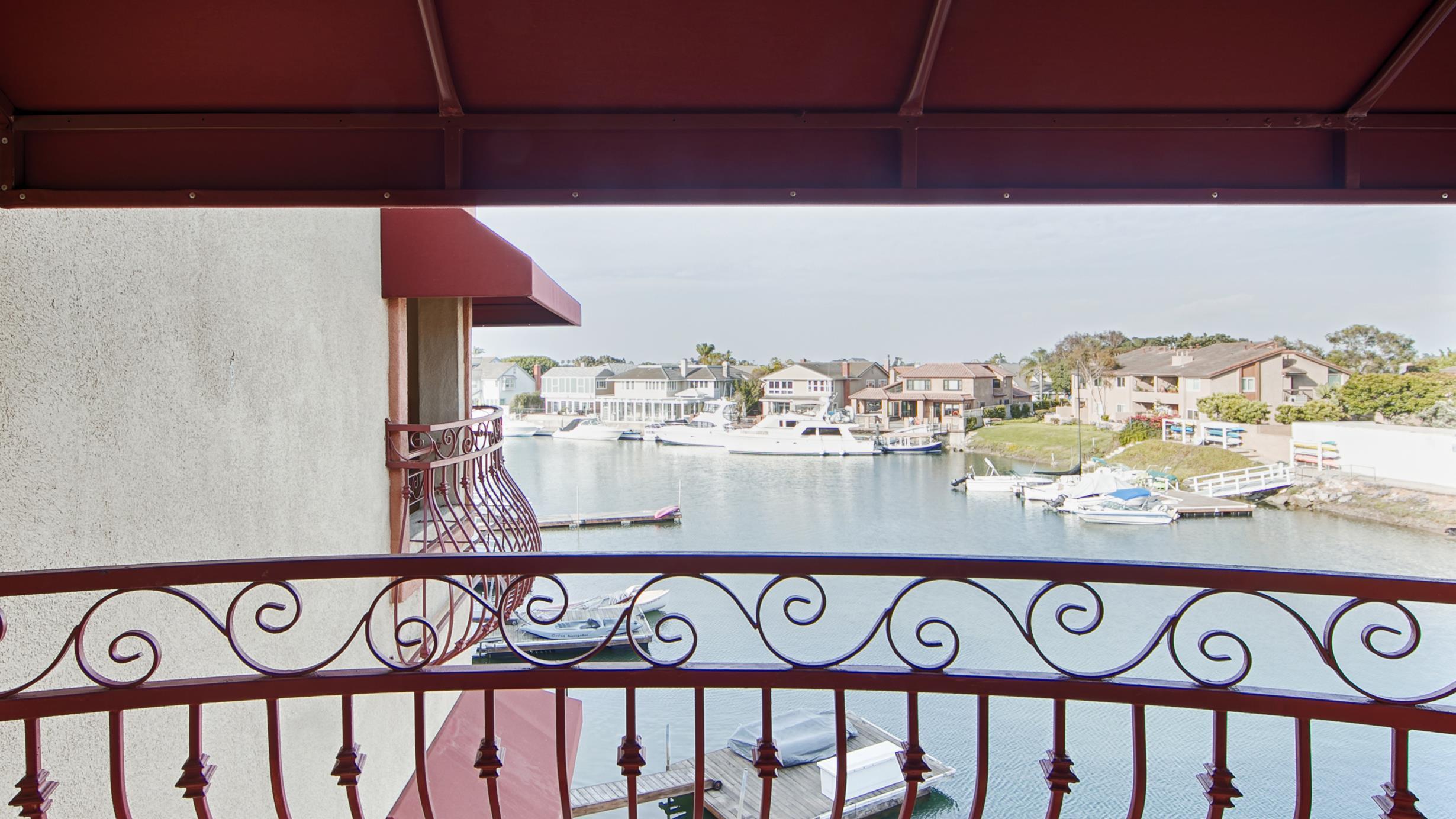 Best Western Harbour Inn & Suites Huntington - Sunset Beach Exteriör bild