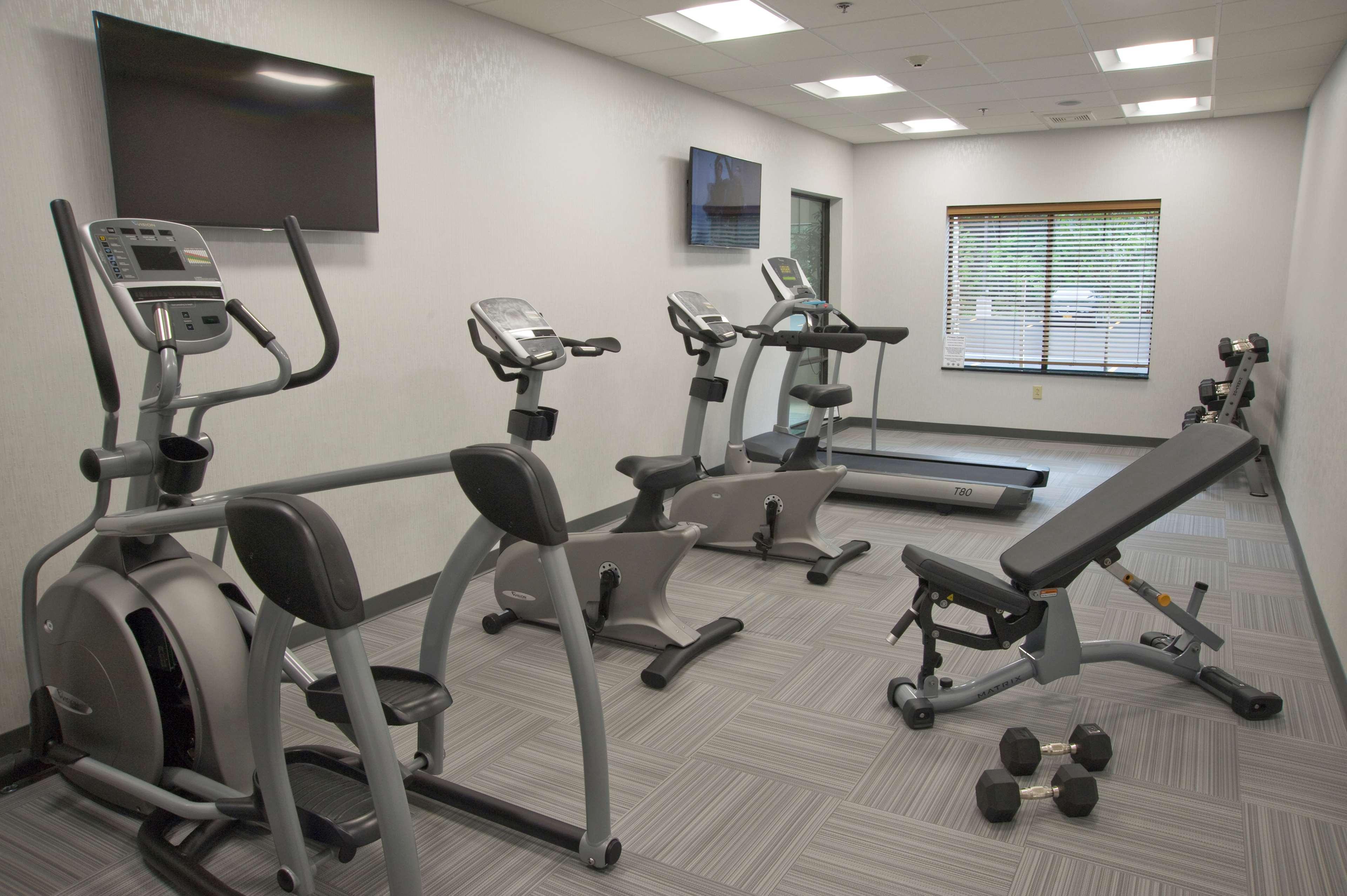 Best Western Harbour Inn & Suites Huntington - Sunset Beach Exteriör bild