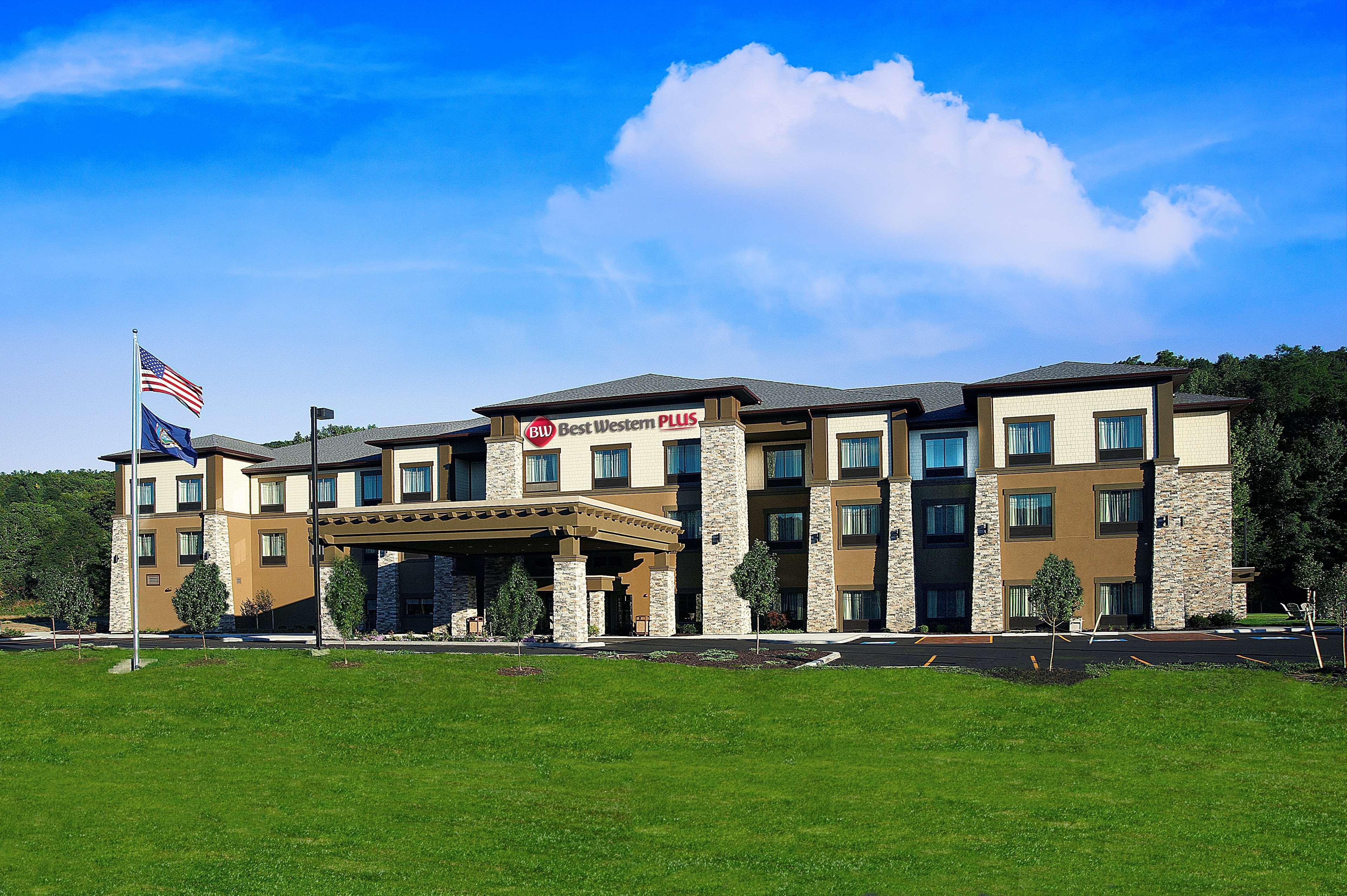 Best Western Harbour Inn & Suites Huntington - Sunset Beach Exteriör bild